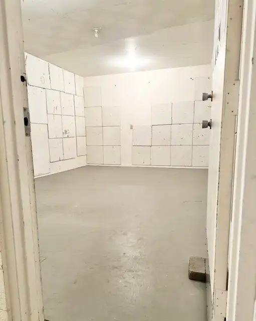 $680.00 / MONTH. BAND PRACTICE ROOM OR STORAGE