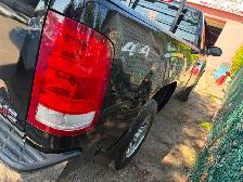 2010 GMC Silverado reg cab 8’ box 4x4 V8 mint shape no rust Cert - Photo 3