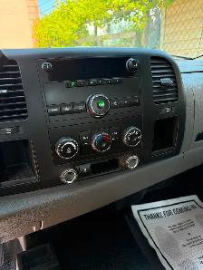 2010 GMC Silverado reg cab 8’ box 4x4 V8 mint shape no rust Cert - Photo 9