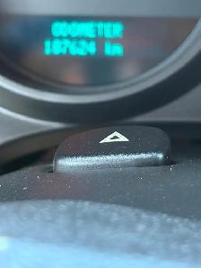 2010 GMC Silverado reg cab 8’ box 4x4 V8 mint shape no rust Cert - Photo 10