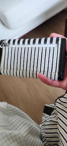 Brand NEW Guess purse with matching wallet! - Photo 3