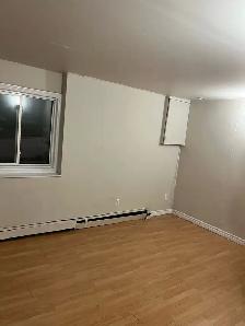 3 Bedroom on Windsor Street $2700 includes all - Photo 3