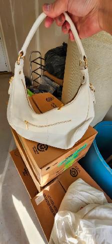 Danier Leather Purse - Photo 2