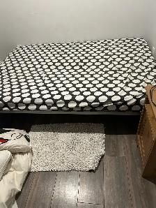 queen sized futon 125