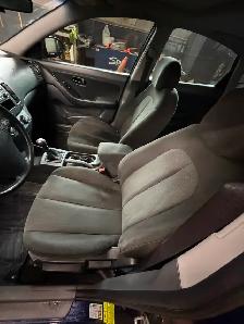 2009 Hyundai Elantra 4cyl 5spd loaded, Roof alloys rustfree CERT - Photo 8