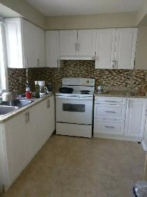 4 bedroom 3 washroom house close to STC (Agincourt) - Photo 5