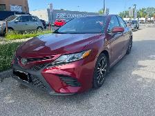 2018 Toyota Camry SE w/Sunroof