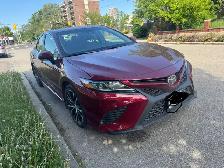 2018 Toyota Camry SE w/Sunroof - Photo 3