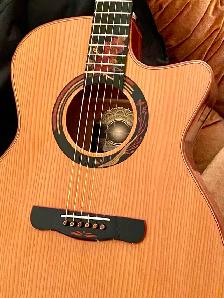 Merida Extreme Autumn Guitar with Hardshell Case, Excellent!! - Photo 6