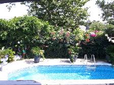 Queen size   private clean quiet room in exe  home  traf upmid - Photo 9