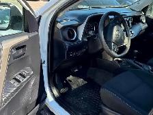 2013 Toyota RAV4 XLE - Photo 5
