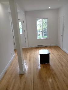 Beau 4½ RÉNOVÉ | 2e étage duplex | CDN / NDG | 1 Mois gratuit - Photo 4