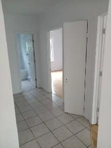Beau 4½ RÉNOVÉ | 2e étage duplex | CDN / NDG | 1 Mois gratuit - Photo 5