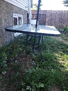 Outdoor Glass Table and Sun Umbrella - Photo 3