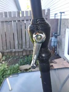 Outdoor Glass Table and Sun Umbrella - Photo 7
