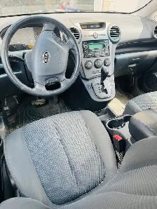 2011 Kia Rondo Sport ( LOW KM ) - Photo 6