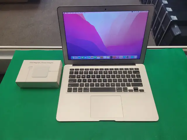 Laptop MACBOOK AIR 13 Pouce (2017) Comme neuf
