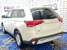 2019 Mitsubishi Outlander - Photo 3