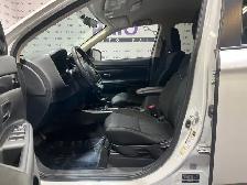 2019 Mitsubishi Outlander - Photo 12