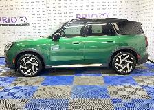 2025 MINI Countryman - Photo 2