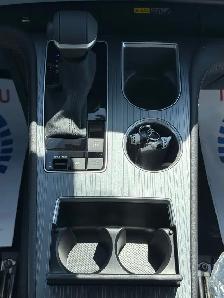 2025 Toyota Sienna Hybrid XLE 8 Passengers - Photo 16