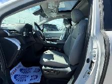 2025 Toyota Sienna Hybrid XLE 8 Passengers - Photo 23