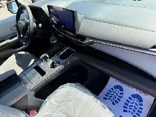 2025 Toyota Sienna Hybrid XLE 8 Passengers - Photo 26