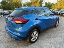 2021 NISSAN KICKS S - Photo 6