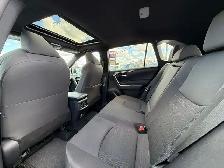 2024 Toyota RAV4 Hybrid SE AWD - Photo 9