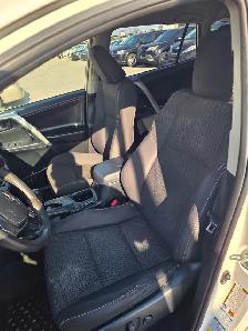 2018 Toyota RAV4 LE - Photo 6
