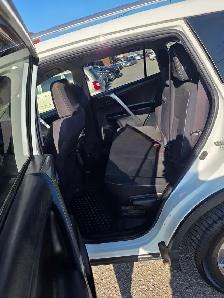 2018 Toyota RAV4 LE - Photo 7