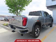 2025 GMC Sierra 3500HD - Photo 4