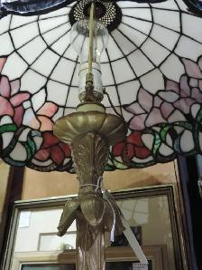 Stained Glass Lamp - Photo 4
