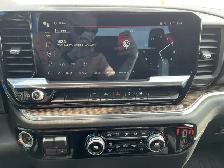 2024 GMC Sierra 3500HD SLE 4WD/ LOCAL TRADE/ 1 OWNER/ TOW PKG/ R - Photo 12
