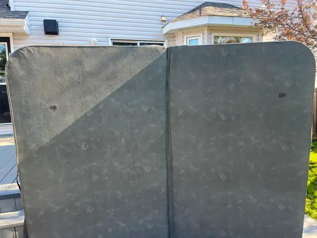 Hot tub cover