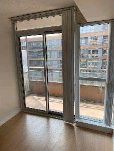 Stunning 1 BDRM w/Balcony, Parking, & Storage - DowntownToronto - Photo 8
