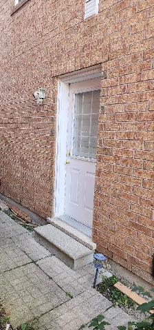 ONE BEDROOM BASEMENT
