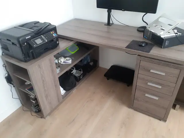 Bureau en L avec rangement