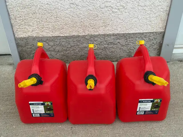 GAS CANS