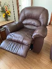 fauteuil berçant en cuir $850.00 - Photo 2