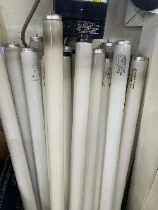 FREE- Fluorescent lights - Photo 3
