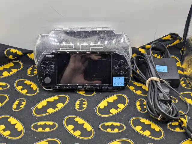 Playstation Portable 3001 w/case (#3025)