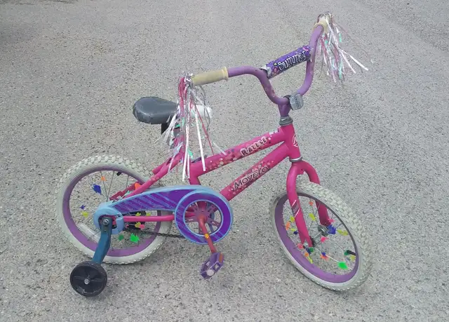 $15 Kids Bike with training wheels