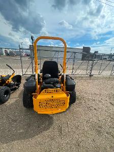 Cub Cadet Zero Turn - Photo 4