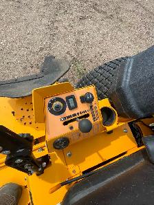 Cub Cadet Zero Turn - Photo 5
