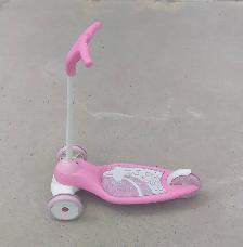 $10 Kick Scooters for kids - Photo 6