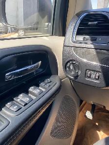 2014 Chrysler Town & Country Touring - Photo 16