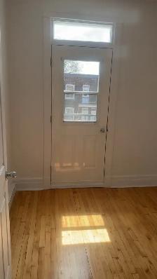 beau grand 4 1/2 à louer - Photo 5