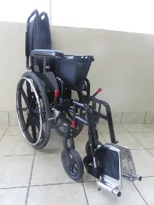 Wheelchair - Photo 2