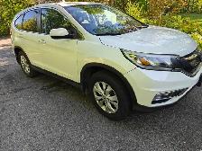 Selling 2016 Honda crv Awd - Photo 3